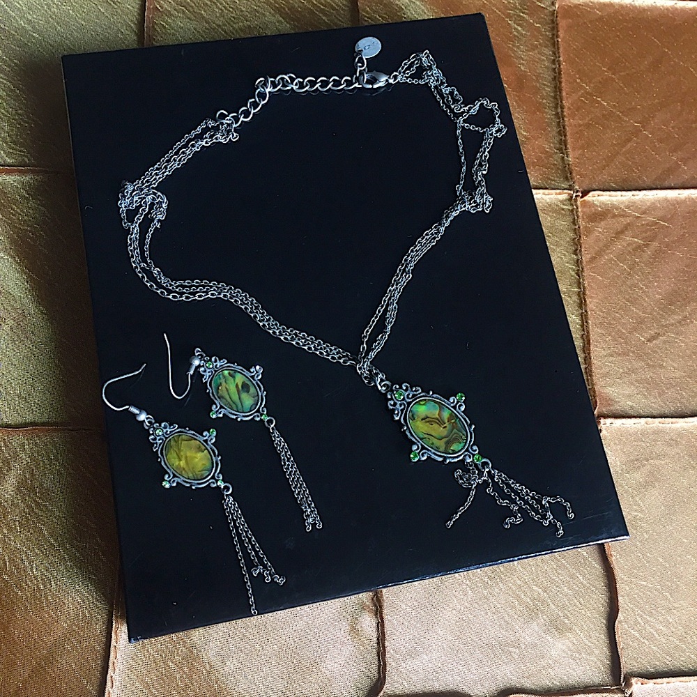 Gothic Necklace and Earrings